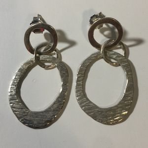 Silpada Interlocking Oval Circle Earrings (used)